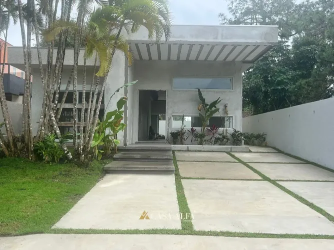 Casa nova construção impecável no Atami Norte