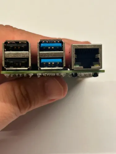 Raspberry Pi 4B com 4GB de RAM