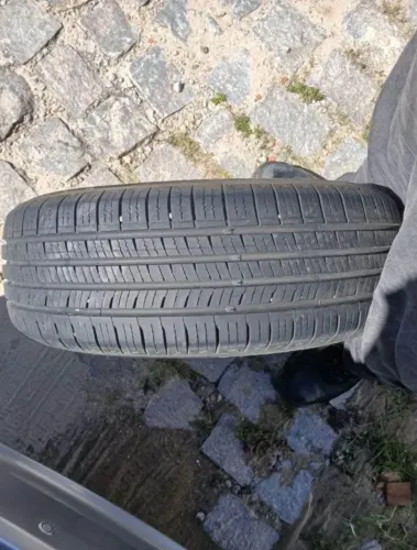 Pneu aro 15