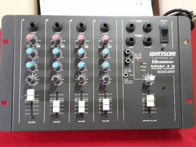 Amplificador 4 canais Ciclone MXM4C