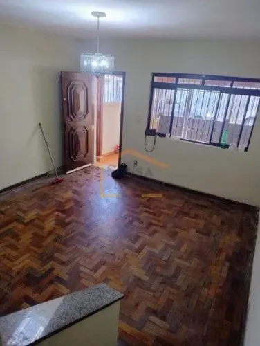 Terreno com casa antiga, 2 dormitórios, 1 vaga de garagem. 140m² Santana