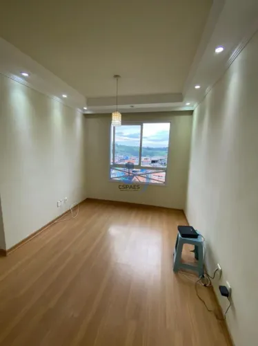 Cond. Nações, apartamento em andar alto, 2 vagas, 3 dormitórios, armários na cozinha e ban
