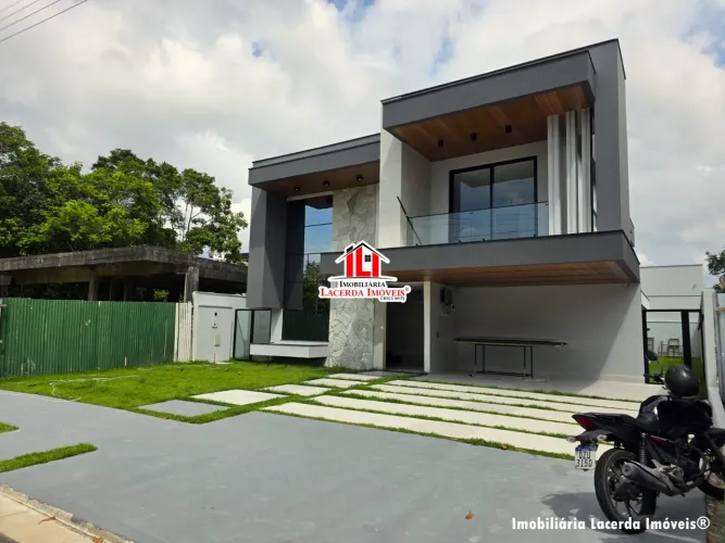 Casa Duplex no Alphaville 3 com 4 Suítes, Piscina, Energia Solar e Espaço Gourmet