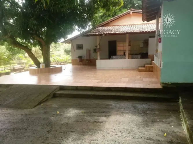 Imóvel para venda possui 500 metros quadrados com 4 quartos em Zona Rural - Holambra - SP