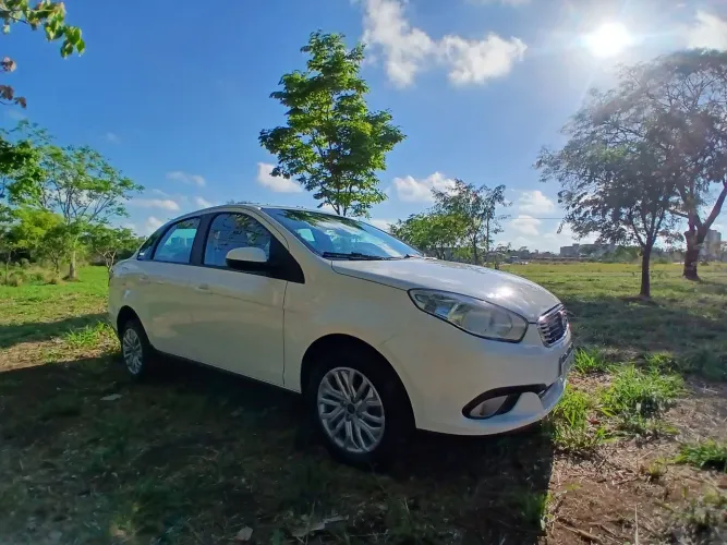 Fiat Grand Siena Attrac. 1.4 EVO F.flex 8V 2019