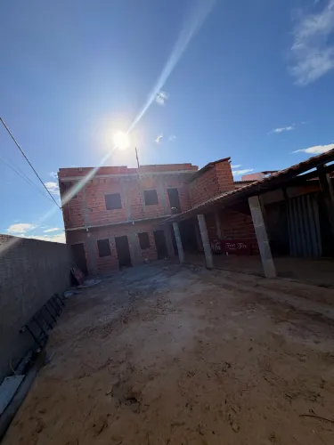 Terreno com construção no Cajueiro Aracati