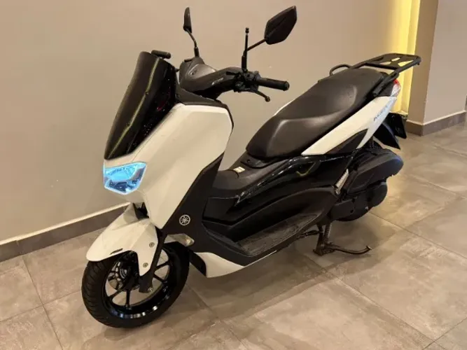 YAMAHA NMAX 160 - IMPECAVEL - FABY