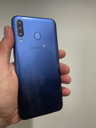 Vendo Samsung m30 128g. Tudo ok bem conservado 