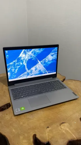 Notbook Lenovo core i5 10 geração 8gb ssd 256 tela de 15.6 placa de vídeo mx330 2g