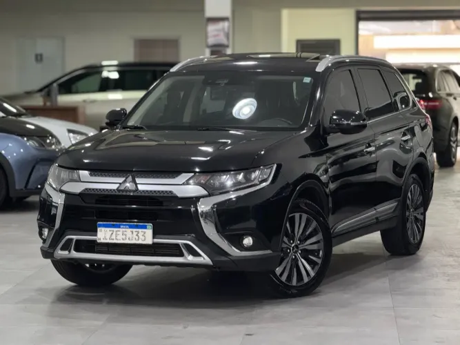 Mitsubishi Outlander HPE-S 2.2 Diesel 4X4 Aut. 2019