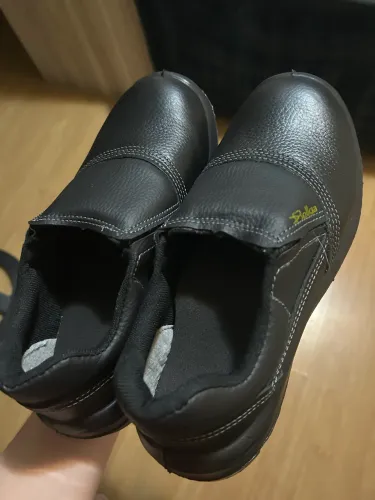 Bota de segurança nova