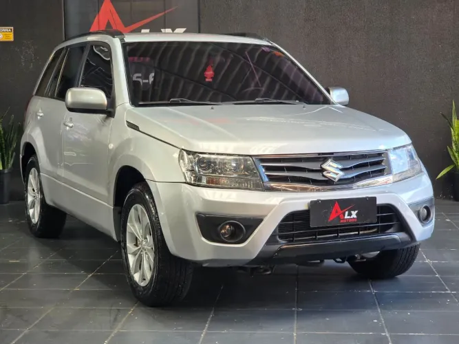 Suzuki Grand Vitara 2.0 16V 4x2/4x4 5P Mec. 2013