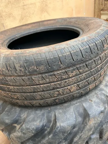 Par pneu caminhonete