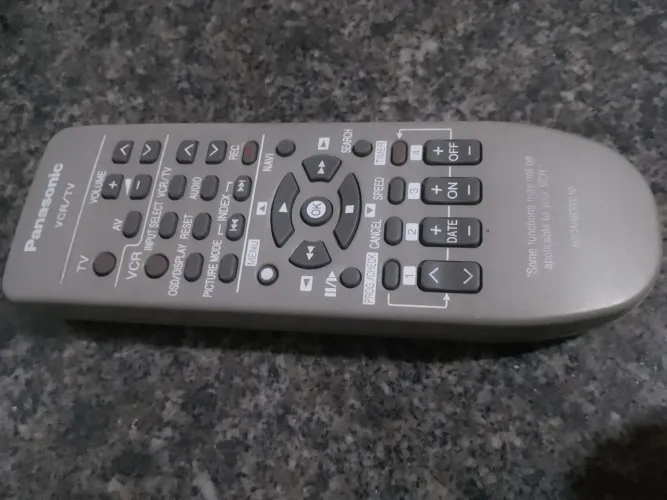 Controle Remoto para Videocassetes Panasonic
