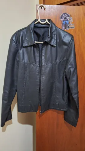 Jaqueta e blazer de couro (o valor e das duas pecas)