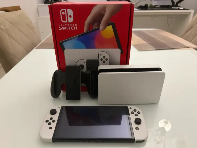 Nintendo Switch OLED desbloqueado pela RLGames + jogos que quiser
