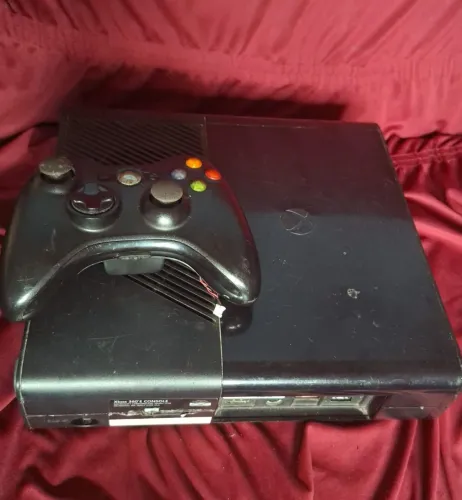 Troco Xbox 360 em baik aro 29 ele está com todos os acessórios