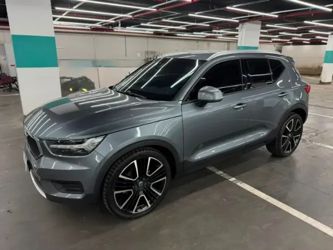 Volvo XC40 T-5 Momentum 2.0 252cv AWD 2019
