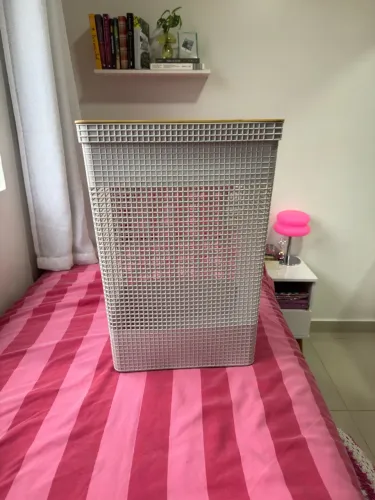 Cesto de roupa suja OU