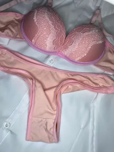 Lingerie linda e delicada