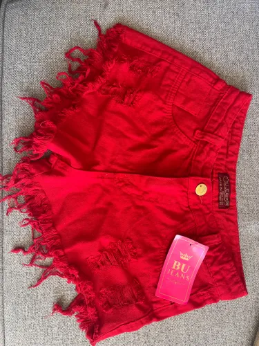 Short vermelho TAM 38