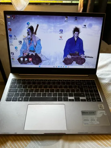 Notebook Samsung Book E30 Intel Core i3 10ª Geração - HD 1TB
