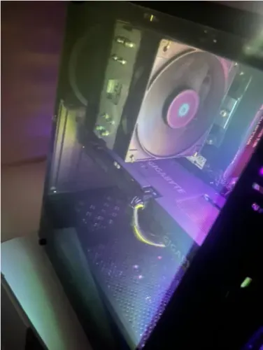 PC Gamer Ryzen 5 5600+RX 6600+SSD 512GB+HD1TB+AIRCOOLER+8GBRAMBallistix+FONTECORSAIR+SPRTE