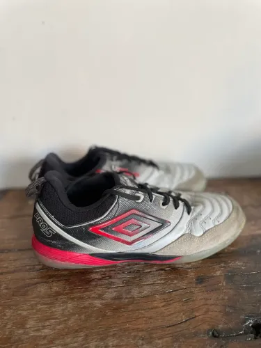 Tênis de futsal Pro 5 Bump