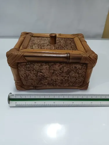 Caixa organizadora de bambu e tecido