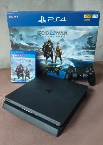 Playstation 4 slim