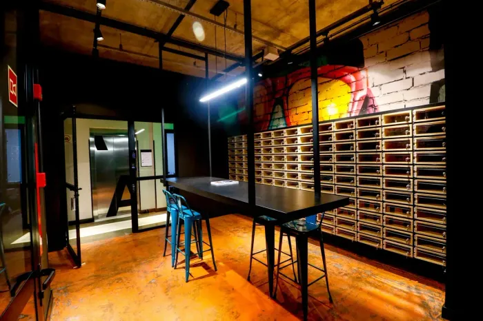 APARTAMENTO MOBILIADO AO LADO DA PUCPR LINKED PAIOL