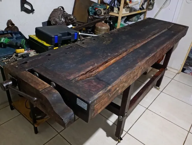 Bancada de marceneiro raiz centenária peça rara!