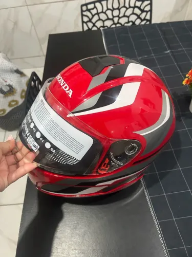 Capacete novo