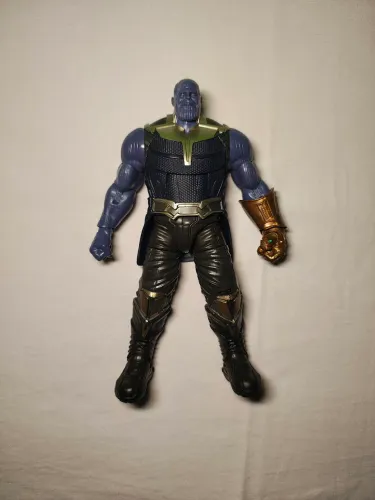 Thanos BAF - Guerra Infinita Marvel Legends 