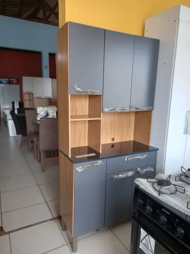 Armário 6 portas 1 gaveta em Mdf.
