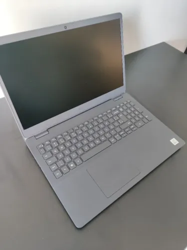Notebook Dell i3 10ª Geração 4GB RAM SSD 240GB