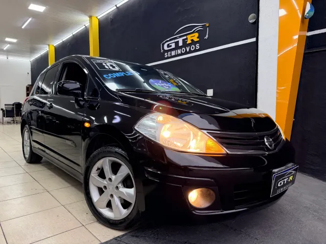 Nissan Tiida SL 1.8/1.8 Flex 16V Aut. 2011