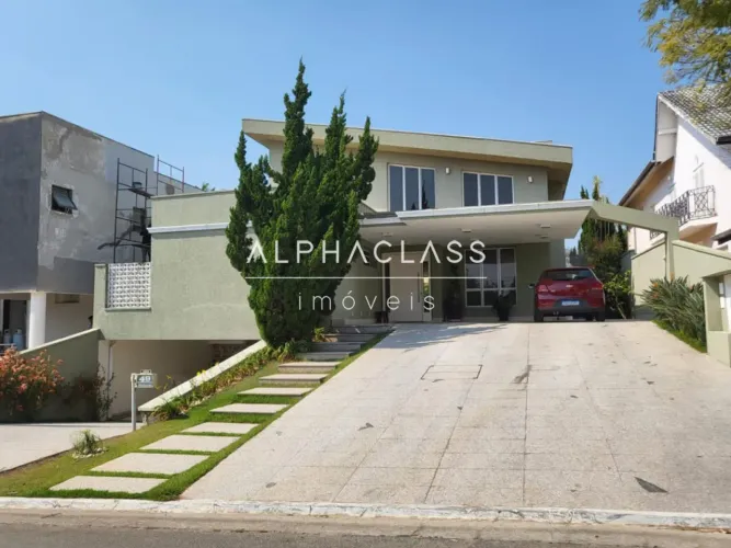 Excelente Casa para VENDA/LOCAÇÃO em Condomínio MOBILIADA - Alphaville / Tamboré