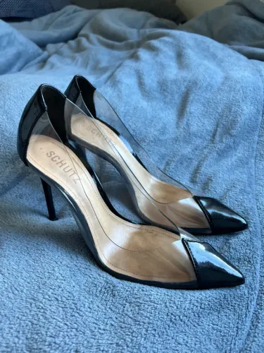 Scarpin Schutz Preto Verniz e Transparente - Tam. 36