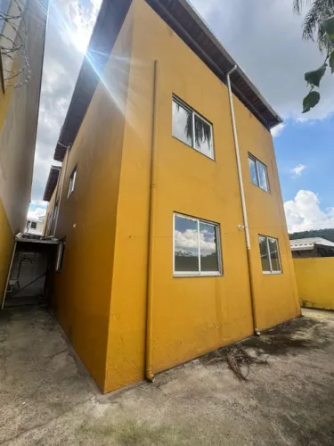 ÁREA PRIVATIVA COM 03 QUARTOS E 02 VAGAS NO SANTA ROSA - ESPAÇO, CONFORTO E PRATICIDADE