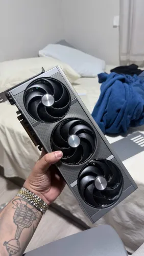 RX 9070XT SAPPHIRE NITRO+