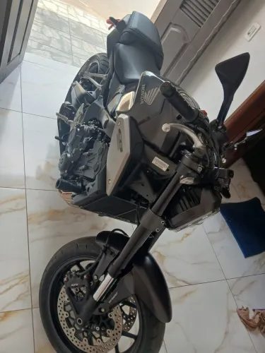 Cb 650r