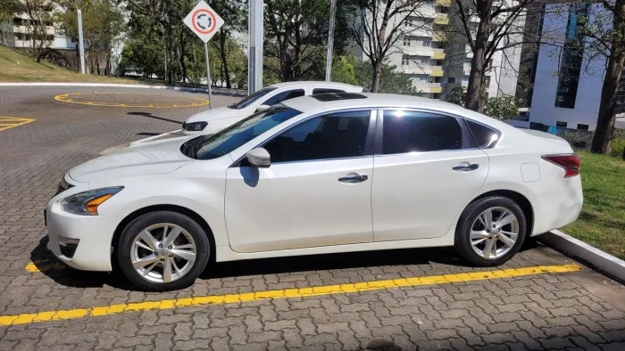 Nissan Altima SL 2.5 16V 4P Aut. 2014