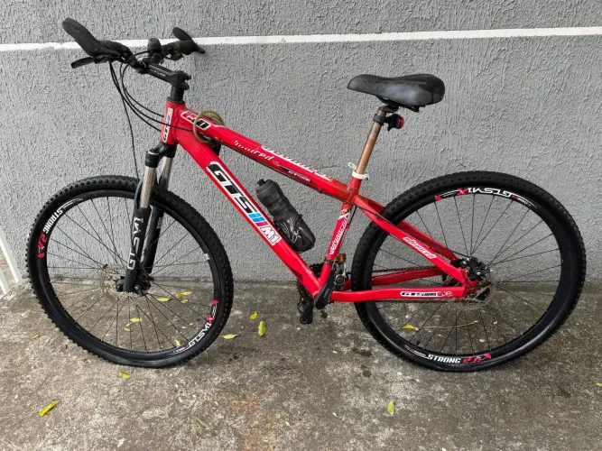 Bicicleta GTSM1 Advanced Aro 29 - Freio a Disco (Bom estado)