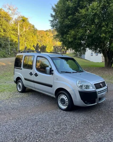 Fiat Doblo Essence 1.8 Flex 16V 5P 2015