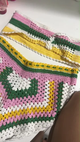 Roupa crochê