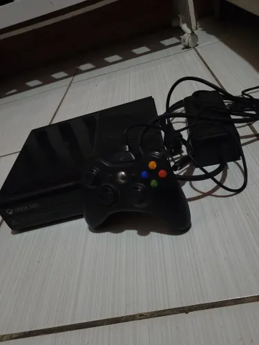 XBOX 360 COM CONTROLE