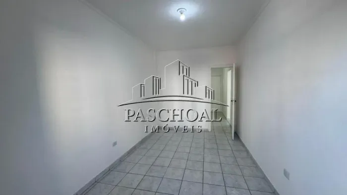 Apartamento a venda na praia 1 dormitorio c/sacada , lazer piscina , portaria 24hs !!!