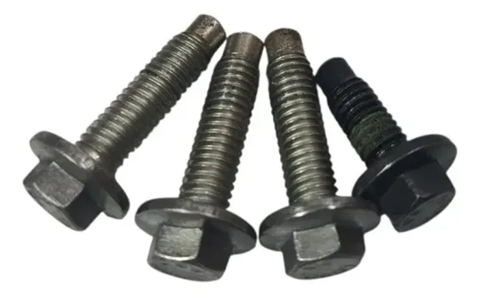 Kit Parafuso Bomba D\''água Duster 2.0 2012 - 2016 Preto