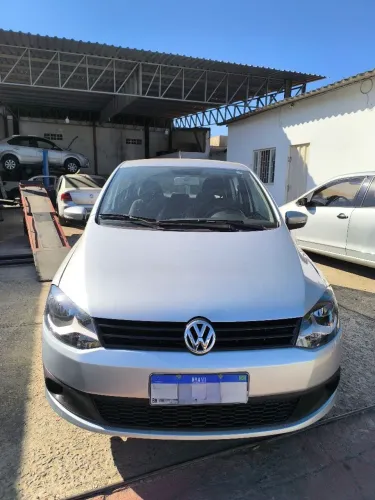 Volkswagen Fox 1.0 MI Total Flex 8V 5P 2013